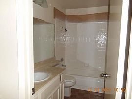 Lovely 3 Bedroom House For Immedaite Move In in Antioch, CA (Photo 7 of 8)