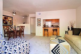 Bella Vista Townhomes in Tucson, AZ (Photo 2 of 4)