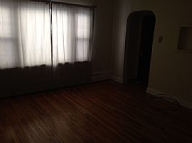 Unfurnished 3 Bedroom Single Family Home in Dolton, IL (Photo 6 of 7)