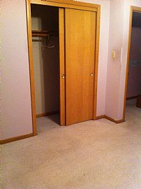 Beautiful Home For Rent in South Suburbs in Lansing, IL (Photo 4 of 7)