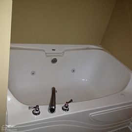 This Home Sets Back Off The Main Road with Great Wooded Views in Rockmart, GA (Photo 4 of 7)