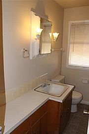 Nice Home in Broken Arrow - Great Location in Broken Arrow, OK (Photo 6 of 7)