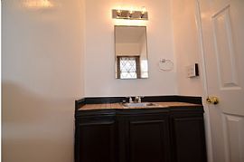 Now on Market - 3 Bedroom / 2 Bath For Lease in Van Nuys in Van Nuys, CA (Photo 9 of 12)