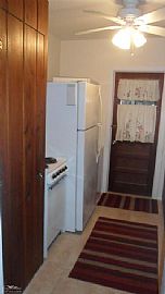 Vacation Beach Cottage Dripping with Charm 2 Blocks From The Be in Venice, FL (Photo 7 of 9)