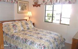 Vacation Beach Cottage Dripping with Charm 2 Blocks From The Be in Venice, FL (Photo 9 of 9)