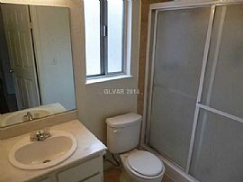  3bd, 2 Full Ba House in Sunrise Manor  in Las Vegas, NV (Photo 5 of 6)