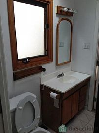  3bd, 2 Full Ba House in Redwood Heights  in Oakland, CA (Photo 4 of 7)