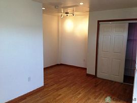  3bd, 2 Full Ba House in Redwood Heights  in Oakland, CA (Photo 6 of 7)