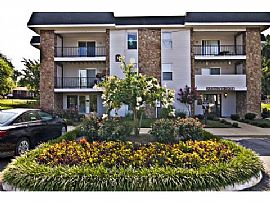 Available Now! Low Move in Costs! $250 Off Move In. One Bedroom in Madison, TN (Photo 1 of 5)