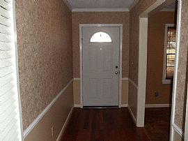 North Columbus! Very Nice 3br, 2ba Home with Privacy Fenced in Columbus, GA (Photo 3 of 10)