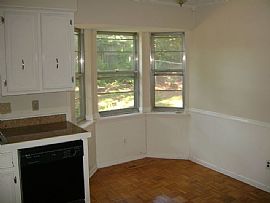 This Lovely 4 Bedroom Home in Little Rock, AR