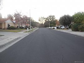 Huge 5 Bedroom and 3 Bathroom in Chatsworth in Chatsworth, CA (Photo 2 of 12)