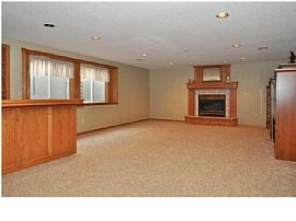 Newly Updated 4br, 3ba/2 Garage Parking Spaces Updated Ranch Ho in Wichita, KS (Photo 3 of 10)