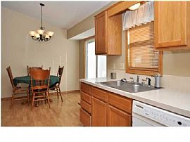 Newly Updated 4br, 3ba/2 Garage Parking Spaces Updated Ranch Ho in Wichita, KS (Photo 7 of 10)