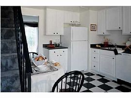 2 Bedroom Townhomes in Middle River in Middle River, MD (Photo 2 of 9)