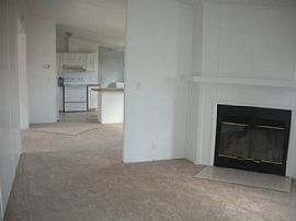 Spacious 4 Bd 2 Ba Sfh Close to Cosner'S Corner in Fredericksburg, VA (Photo 3 of 12)