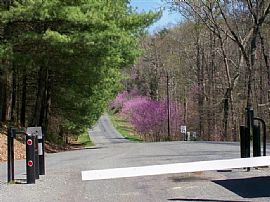 Available Nowsfh@the Lakeslow Credit Ok in Louisa, VA (Photo 8 of 12)