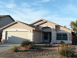 Extensively Updated 1888 Sq/ft 4 Bedroom 1 Level Home In in Peoria, AZ