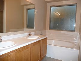 Extensively Updated 1888 Sq/ft 4 Bedroom 1 Level Home In in Peoria, AZ (Photo 11 of 12)