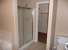 Extensively Updated 1888 Sq/ft 4 Bedroom 1 Level Home In in Peoria, AZ (Photo 12 of 12)