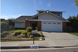 Amazing 5 Bedroom House  in Valencia, CA