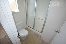 Amazing 5 Bedroom House  in Valencia, CA (Photo 8 of 10)