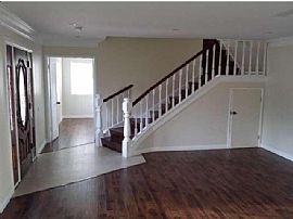 Perfect 4bedroom Encino House in Encino, CA (Photo 3 of 6)