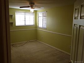 Lovely 4bedroom Granada House in Granada Hills, CA (Photo 12 of 12)