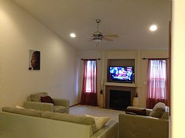 Beautiful 4 Bedroom Home Near I-5 and Hwy 7 in Tacoma, WA