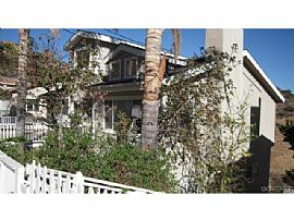 A Must Have Chatsworth Home in Chatsworth, CA (Photo 3 of 11)