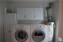 Cozy Family Home in Woodland Hills, CA (Photo 10 of 10)