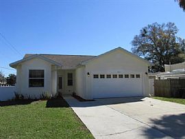 3 Bedroom 2 Bath Home with a 2 Car Garage in Bradenton, FL (Photo 9 of 9)