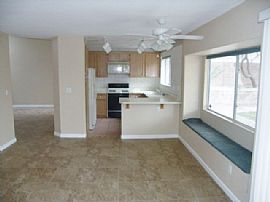 6695 Merced Lake Dr (3bd/2.5ba Home) in Las Vegas, NV (Photo 5 of 12)