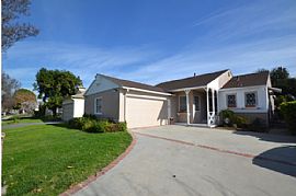 A House For You in Van Nuys, CA