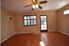 A House For You in Van Nuys, CA (Photo 4 of 9)