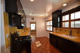 A House For You in Van Nuys, CA (Photo 6 of 9)