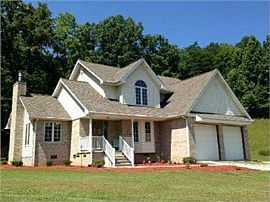  Beautiful Two Story Home with 4bedr2.5baths Situated 8acres in Walton, WV