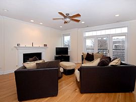 1527 N Mohawk St Unit 4 Sunny Spacious 2 Bd, 2ba Old Town Condo in Chicago, IL (Photo 3 of 10)