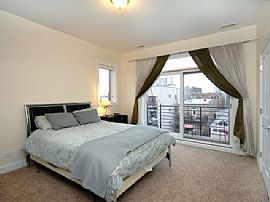 1527 N Mohawk St Unit 4 Sunny Spacious 2 Bd, 2ba Old Town Condo in Chicago, IL (Photo 5 of 10)