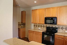 3br Townhome Available For Lease / Rent in The Colony, TX (Photo 3 of 12)