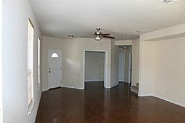 3br Townhome Available For Lease / Rent in The Colony, TX (Photo 7 of 12)
