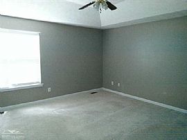 Terrific 4br Split Foyer-Move in Ready! in Hiram, GA (Photo 10 of 10)