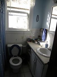 3 Bedroom Near Albany Med in Albany, NY (Photo 2 of 5)