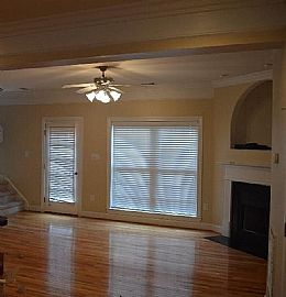 $1150 2 Bedroom/2.5 Bathroom Townhome in Charlotte, NC (Photo 3 of 4)