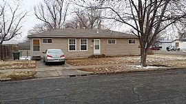 4 Bedroom, 2 Bathroom, Fenced Yard, South!! in Salina, KS