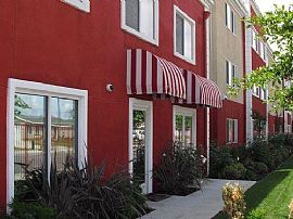 3 Bedroom 2 Bathrooms Near Oswell Rd and Pioneer Dr in Bakersfield, CA