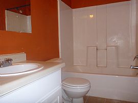 $995 2000ft² - Stop Here-Newly Remodeled 4br+ /2.5ba in Jonesboro, GA (Photo 11 of 12)