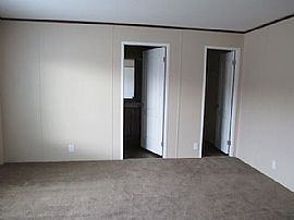 Spacious 3bedroom 2bath Single Family Home in Great Location. in Saratoga, WY (Photo 4 of 8)