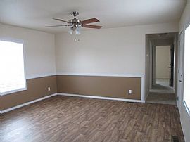 Spacious 3bedroom 2bath Single Family Home in Great Location. in Saratoga, WY (Photo 8 of 8)