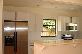 Beautiful and Substantially Remodeled North Grove Home, 2 Beds  in Miami, FL (Photo 4 of 7)